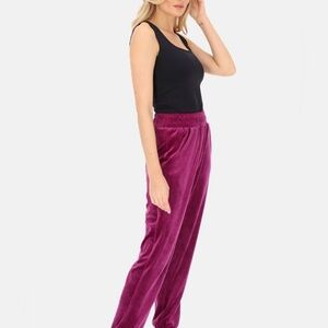 XS Generation Love Velvet Jogger